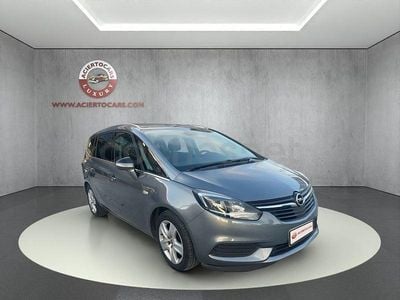 Gris / plata Usado 2018 Opel Zafira Excellence Monovolumen | 12.890 € (Precio justo)
