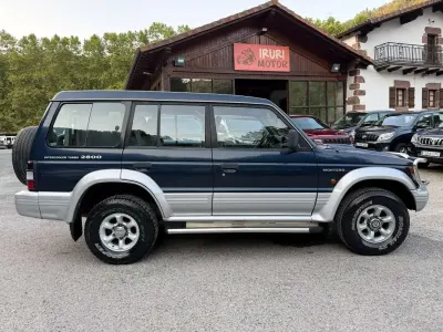 Usado Mitsubishi Montero 125 CV (91 kW) 1995 Azul SUV