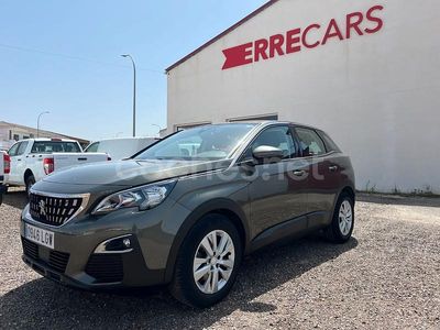 Usado Peugeot 3008 Active 130 CV (95 kW) 2020 Marrón SUV
