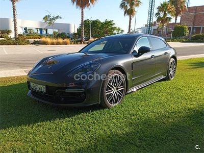 Gris / plata Usado 2018 Porsche Panamera 4S Sport Turismo Berlina | 68.000 €