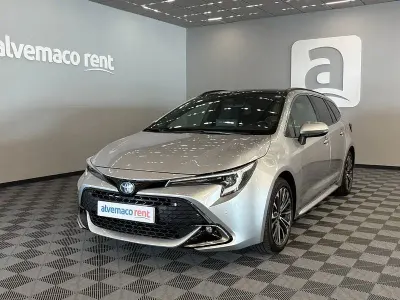 Usado Toyota Corolla Sport 196 CV (144 kW) 2023 Gris / plata Familiar