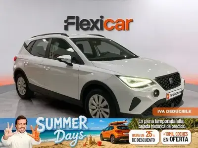 Usado Seat Arona Style 110 CV (80 kW) 2024 Blanco SUV