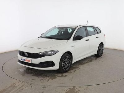 Usado Fiat Tipo Cross 131 CV (96 kW) 2024 Blanco Familiar