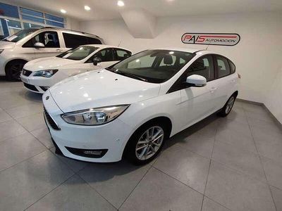 Usado Ford Focus Trend+ 120 CV (88 kW) 2015 Blanco Utilitario