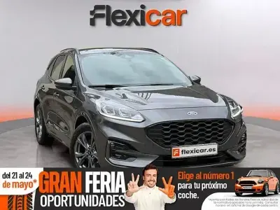 Usado Ford Kuga ST-Line 120 CV (88 kW) 2024 Gris SUV
