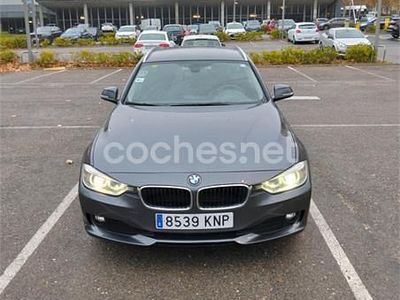 Usado BMW 318 143 CV (105 kW) 2013 Gris / plata Familiar