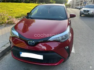 Usado Toyota C-HR Advance 122 CV (89 kW) 2022 Rojo SUV