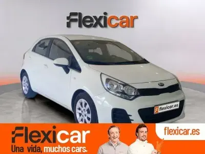 Usado Kia Rio 84 CV (61 kW) 2016 Blanco Utilitario