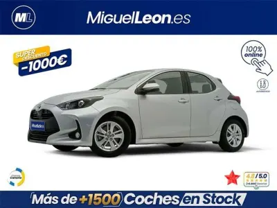 Usado Toyota Yaris Active 116 CV (85 kW) 2025 Gris Utilitario