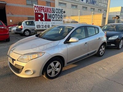 Begagnad Renault Mégane Dynamique 105 HK (77 kW) 2008 Grå Sedan