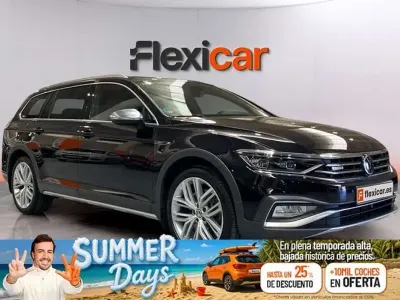 Usado VW Passat 241 CV (177 kW) 2020 Negro Familiar