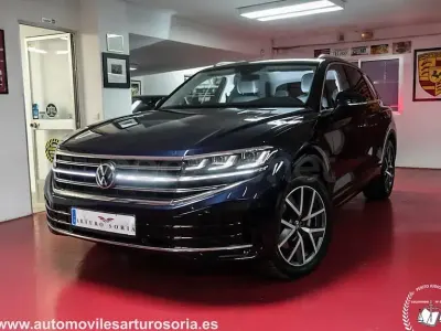 Usado VW Touareg Elegance 231 CV (169 kW) 2025 Azul SUV