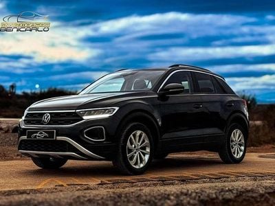 Usado VW T-Roc Life 150 CV (110 kW) 2023 Gris SUV