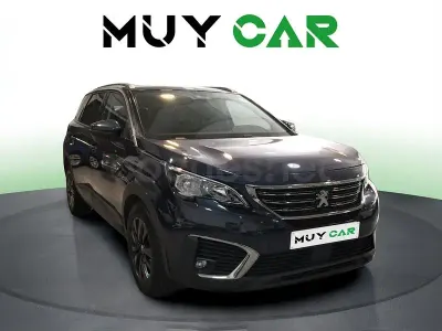 Usado Peugeot 5008 Active 130 CV (95 kW) 2018 Azul SUV