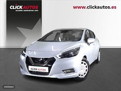 Usado Nissan Micra Acenta 92 CV (67 kW) 2022 Plateado Utilitario