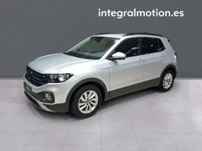 Usado VW T-Cross Advance 110 CV (80 kW) 2023 Gris SUV