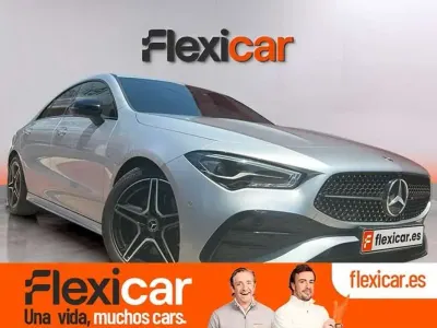Usado Mercedes CLA200 Shooting Brake 163 CV (119 kW) 2024 Gris Familiar