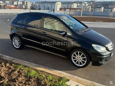 Usado Mercedes B200 140 CV (102 kW) 2007 Negro Monovolumen