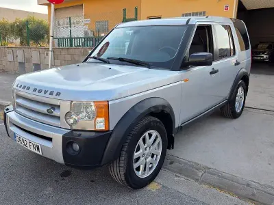 Usado Land Rover Discovery HSE 190 CV (139 kW) 2007 Gris / plata SUV