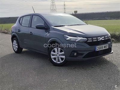 Usado Dacia Sandero Essentiel 101 CV (74 kW) 2023 Gris / plata Berlina