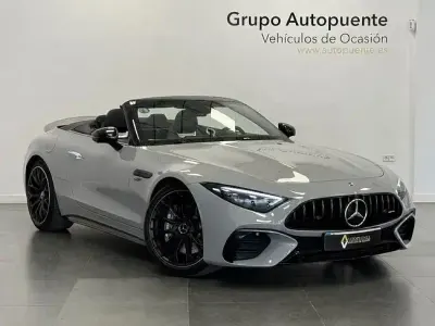 Usado Mercedes SL43 AMG AMG 381 CV (280 kW) 2022 Gris / plata Descapotable