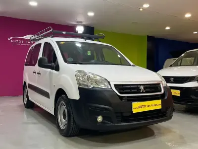 Käytetty Peugeot Partner Tepee Access 75 HP (55 kW) 2018 Valkoinen Tila-auto