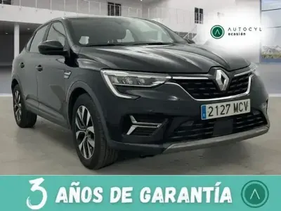 Usado Renault Arkana Equilibre 145 CV (106 kW) 2022 Negro SUV
