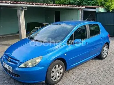 Usado Peugeot 307 110 CV (80 kW) 2005 Azul Berlina