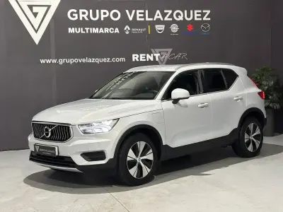 Begagnad Volvo XC40 Inscription 262 HK (192 kW) 2021 Grå SUV