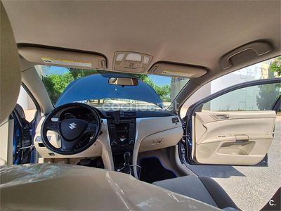 Usado Suzuki Kizashi Sport 178 CV (130 kW) 2012 Azul Berlina