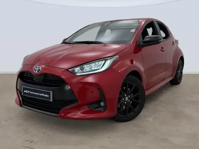 Usado Toyota Yaris Plus 116 CV (85 kW) 2023 Negro Utilitario