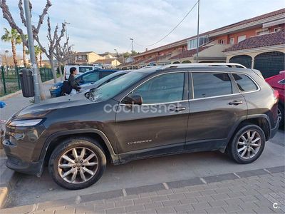 Usado Jeep Cherokee Limited 200 CV (147 kW) 2016 Gris / plata SUV