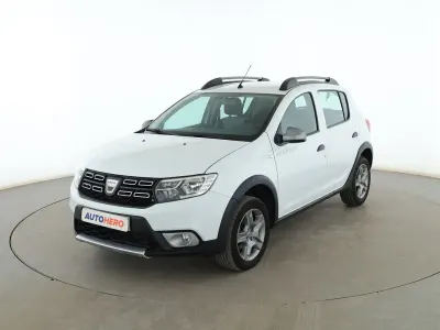 Usado Dacia Sandero Essentiel 101 CV (74 kW) 2020 Blanco Berlina