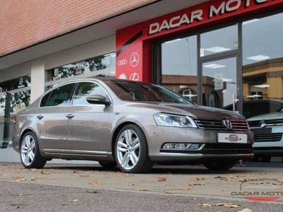 Usado VW Passat Highline 211 CV (155 kW) 2011 Marrón Berlina