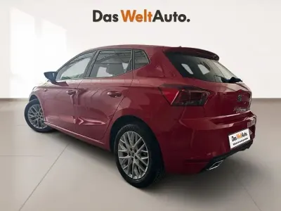 Usado Seat Ibiza FR 110 HP (80 kW) 2022 Vermelho Citadino