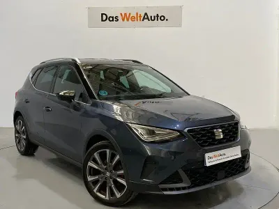 Usado Seat Arona FR 115 CV (84 kW) 2025 Gris / plata SUV