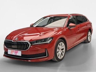 Usado Skoda Superb LAURIN & KLEMENT 150 HP (110 kW) 2024 Vermelho Carrinha