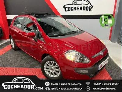 Usado Fiat Punto Evo Emotion 105 CV (77 kW) 2010 Granate Utilitario