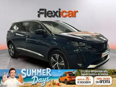 Usado Peugeot 5008 Allure 130 CV (95 kW) 2022 Azul SUV