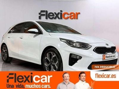Używany Kia Ceed 101 KM (74 kW) 2021 Biały Hatchback