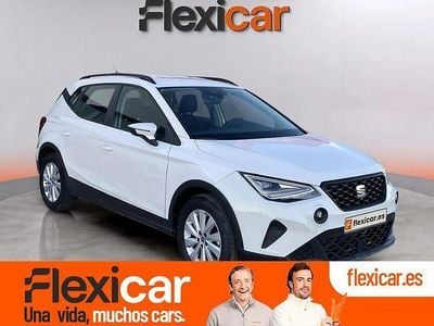 Usado Seat Arona Style Plus 110 CV (80 kW) 2022 Blanco SUV