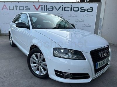 Usado Audi A3 Attraction 105 HP (77 kW) 2011 Branco Citadino
