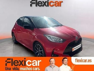 Używany Toyota Yaris Hybrid Active 100 KM (73 kW) 2020 Czerwony