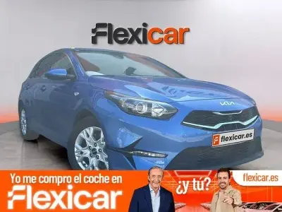 Usado Kia Ceed 100 CV (73 kW) 2024 Azul Utilitario