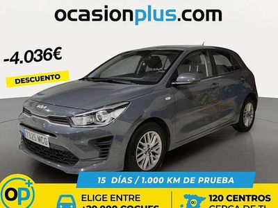 Usado Kia Rio 101 CV (74 kW) 2022 Negro Utilitario