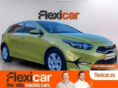 Usado Kia Ceed 100 CV (73 kW) 2023 Amarillo Utilitario