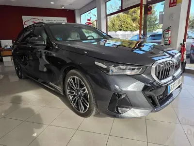 Usado BMW 520 Comfort Edition 197 CV (144 kW) 2024 Gris Familiar
