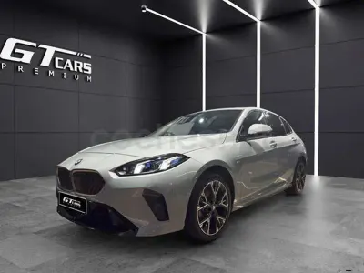 Usado BMW 120 163 CV (119 kW) 2025 Gris / plata Utilitario