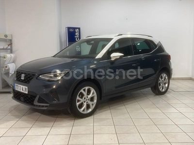 Usado Seat Arona FR 150 CV (110 kW) 2023 Gris / plata SUV