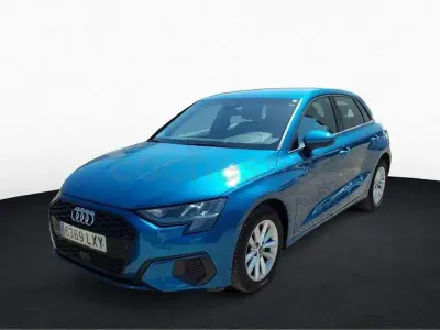 Usado Audi A3 110 CV (80 kW) 2022 Azul Berlina